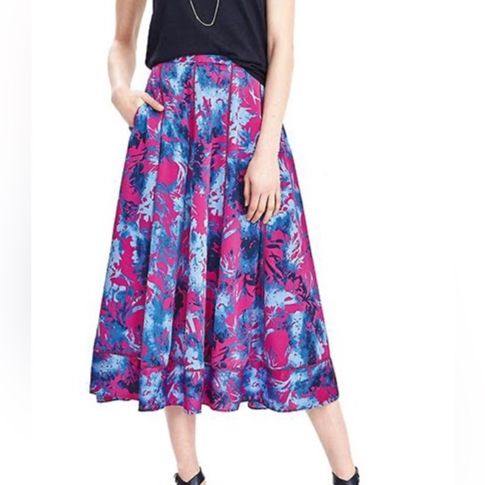 Banana Republic  Floral Blue & Pink Flare Skirt Full Tropical Lined Size 2